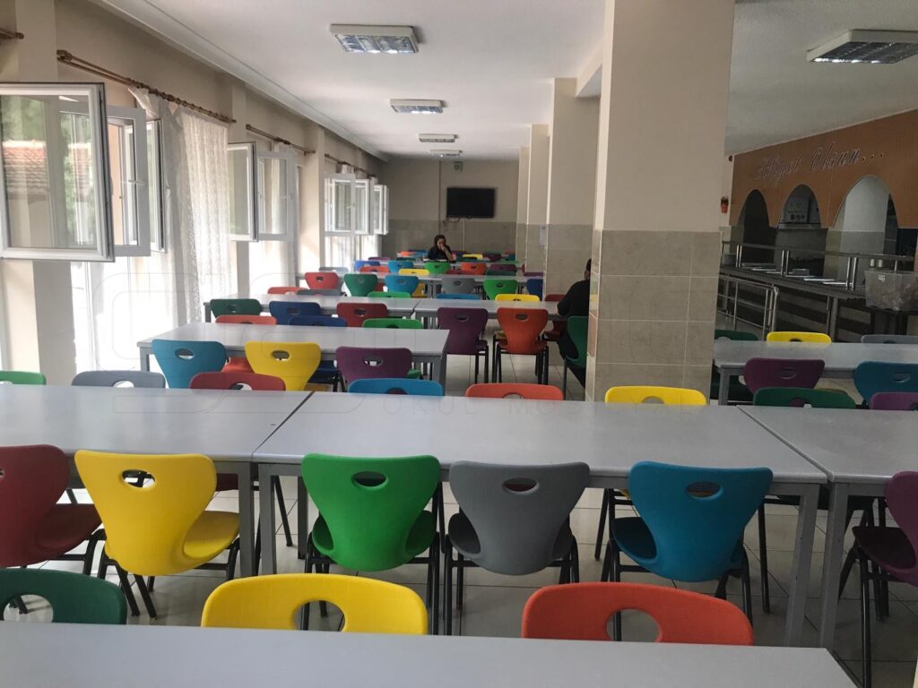 Aydin-Fen-Lisesi-Monoblok-Sandalye-1
